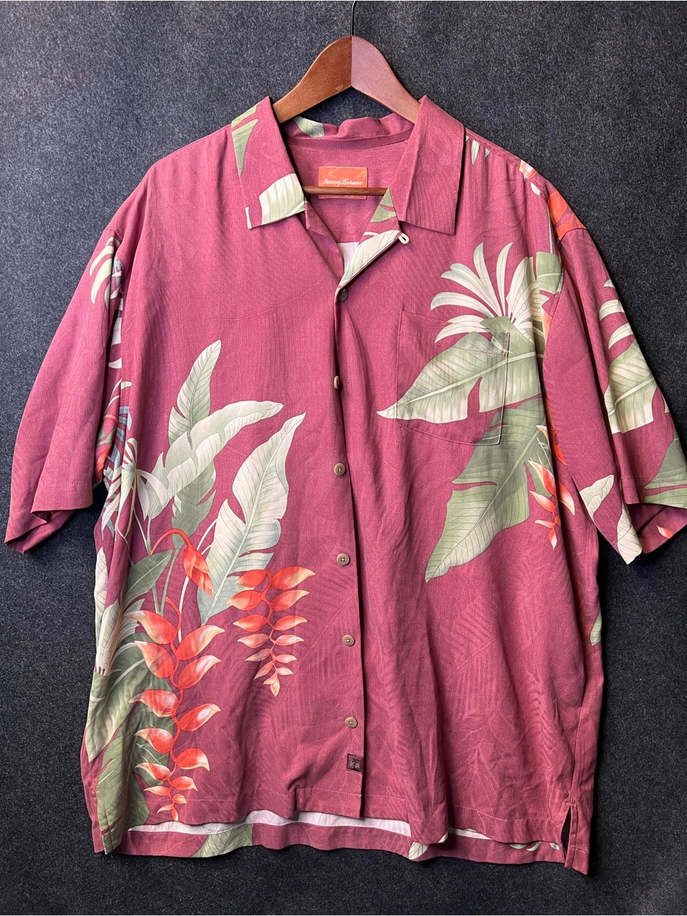 Tommy Bahama Floral Camp Hawaiian Button Shirt Men’s Size XL 100% Silk Beach